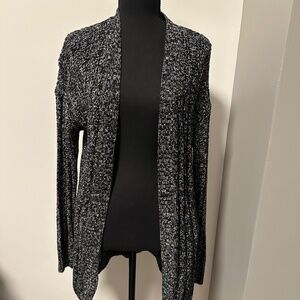 *AMERICAN EAGLE OUTFITTERS* Black x White Open Front Cardigan Sweater Size Med